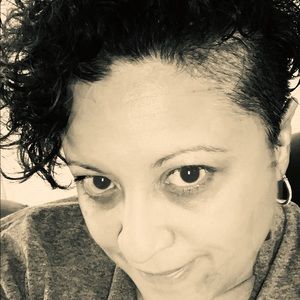 Meet your Posher, Yolanda